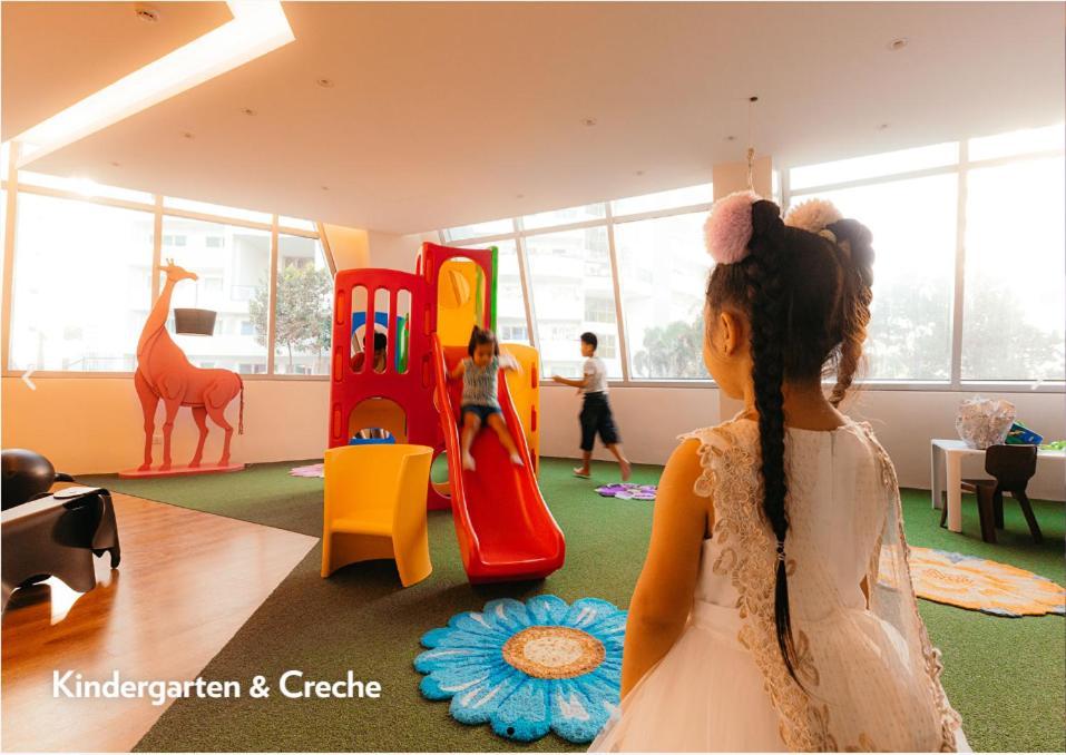 The Residences At Commonwealth By Century Properties ケソンシティ エクステリア 写真
