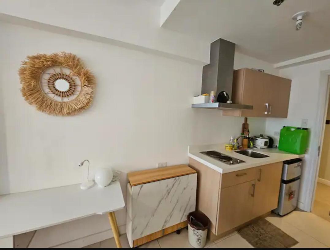 The Residences At Commonwealth By Century Properties ケソンシティ エクステリア 写真